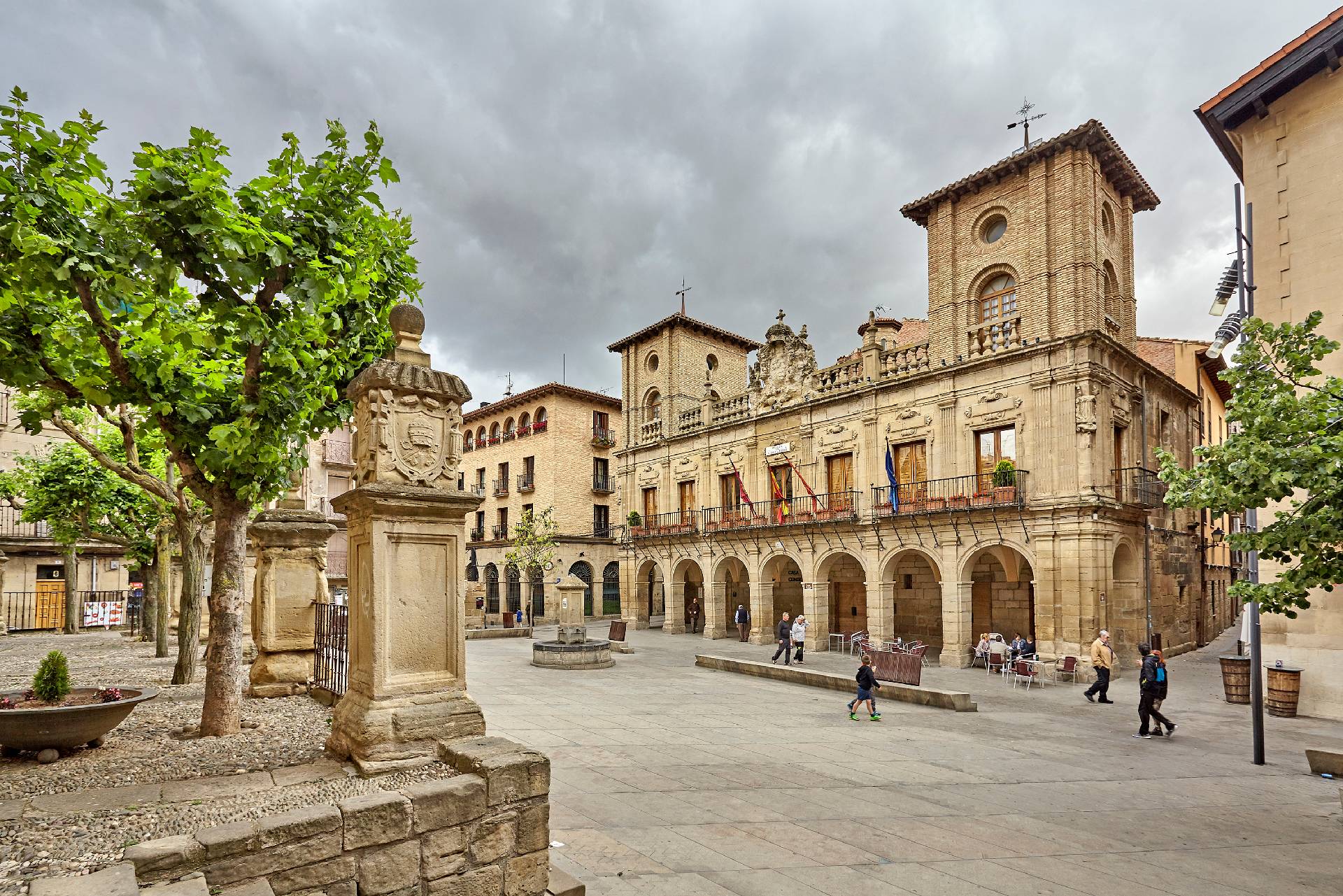 fachada del ayuntamiento de Viana